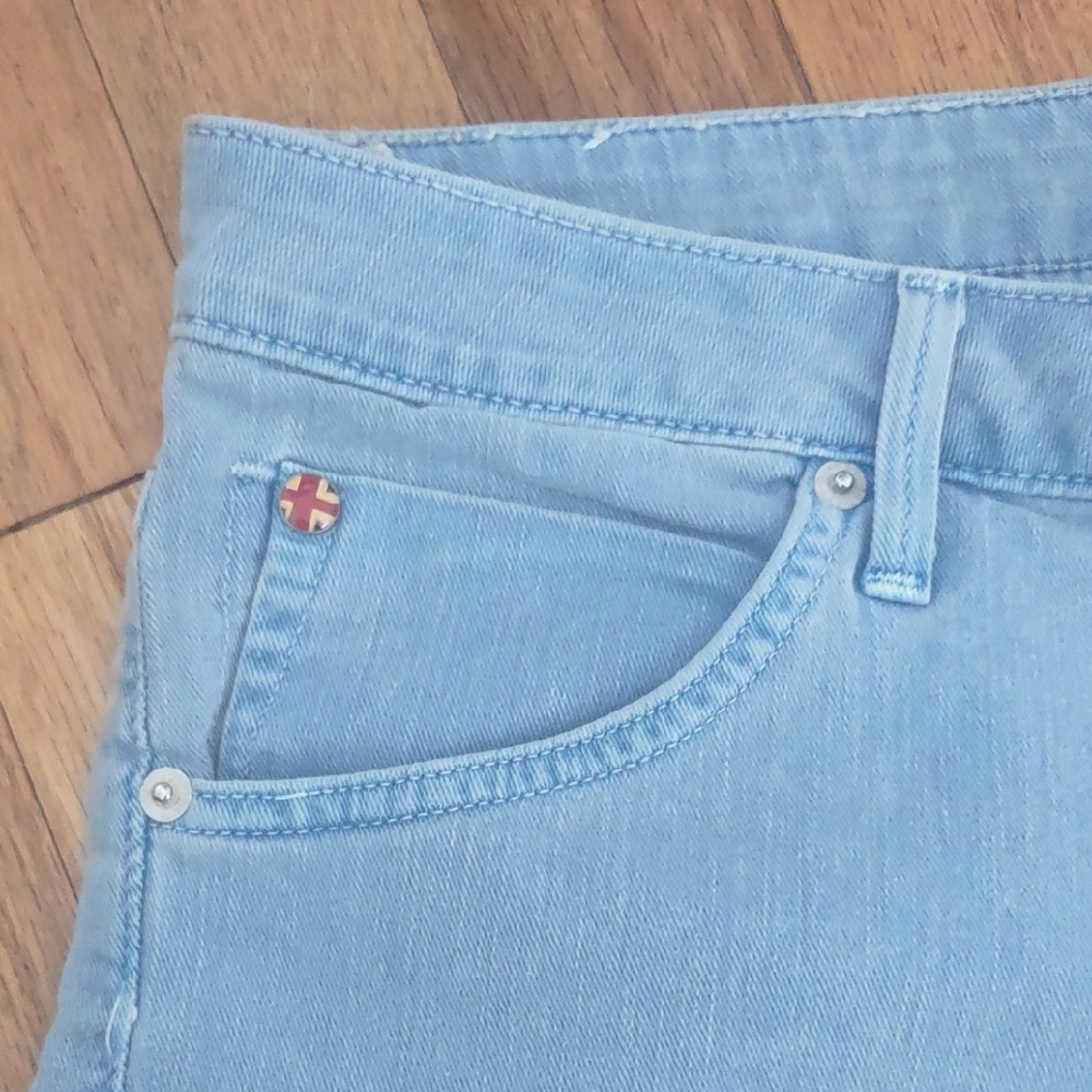 Hudson Jeans Light Blue Women Shorts - Size 32 - Picture 3 of 7